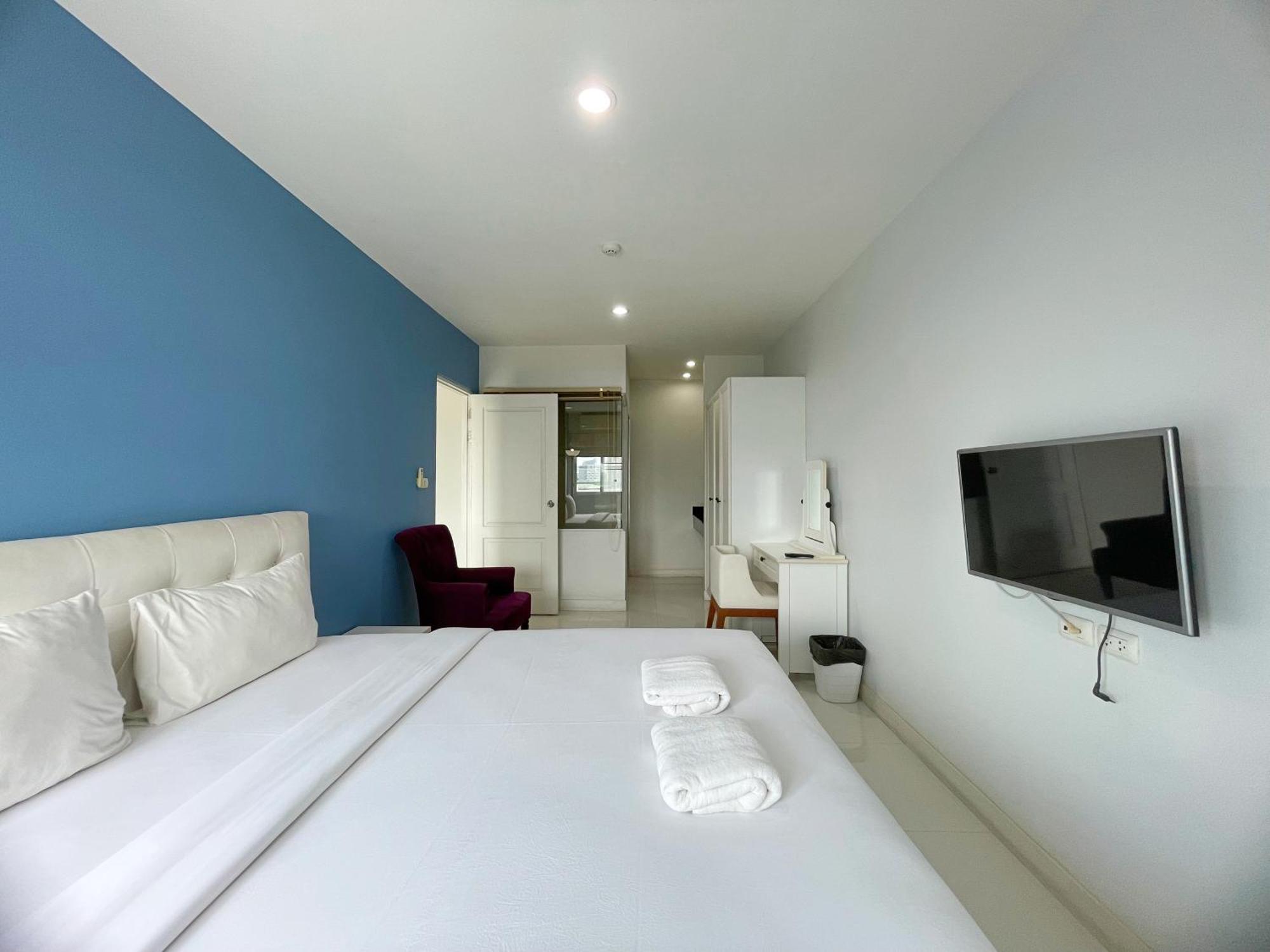 Hotel Baan Pattaya By Sabai Esterno foto